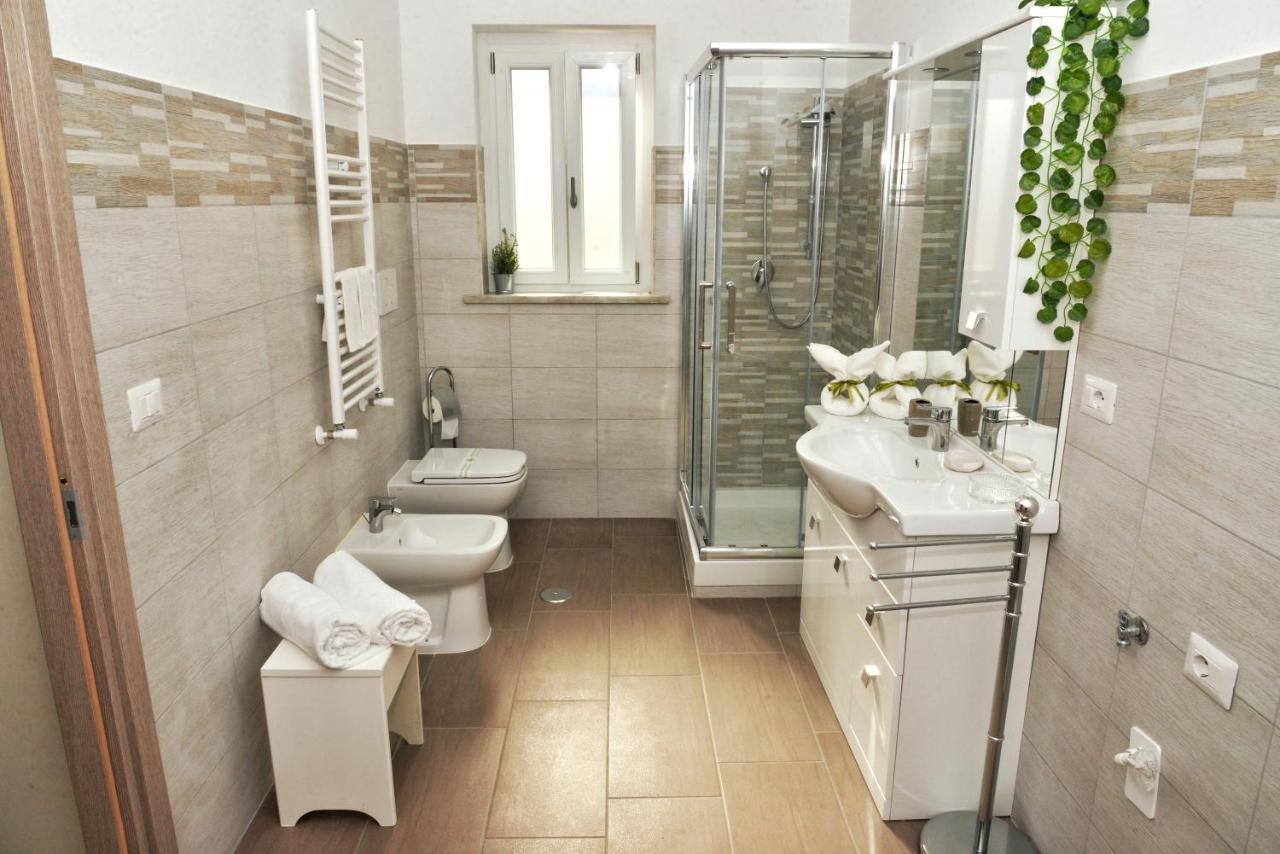 B&B Monday Fiumicino Eksteriør bilde