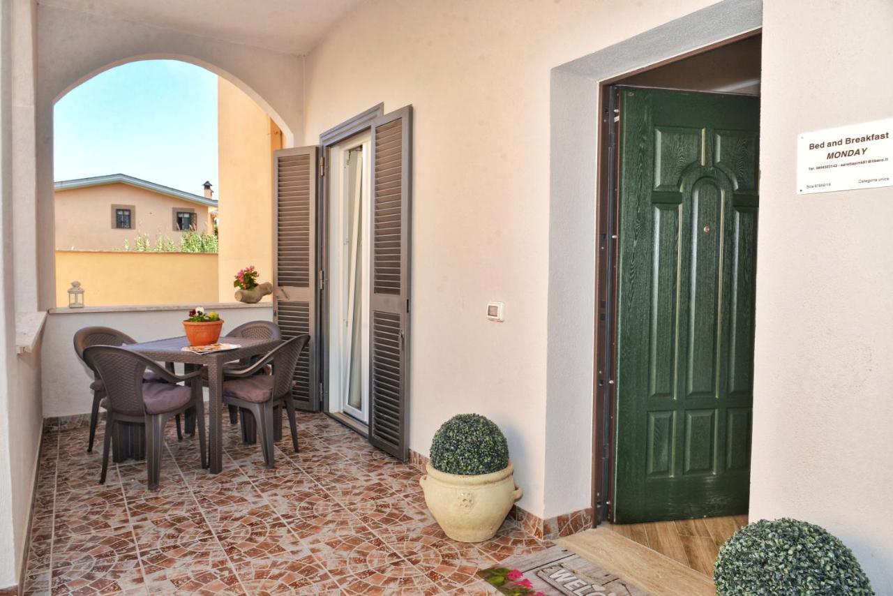 B&B Monday Fiumicino Eksteriør bilde